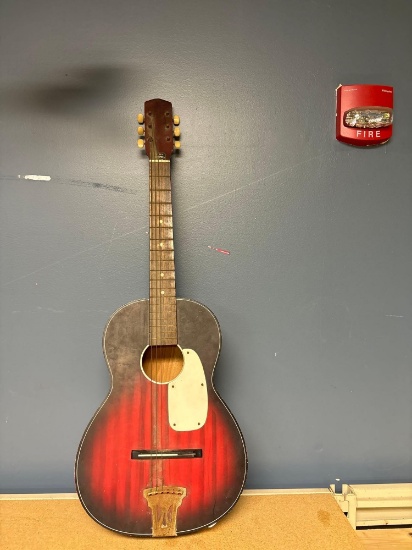 Vintage guitar as is