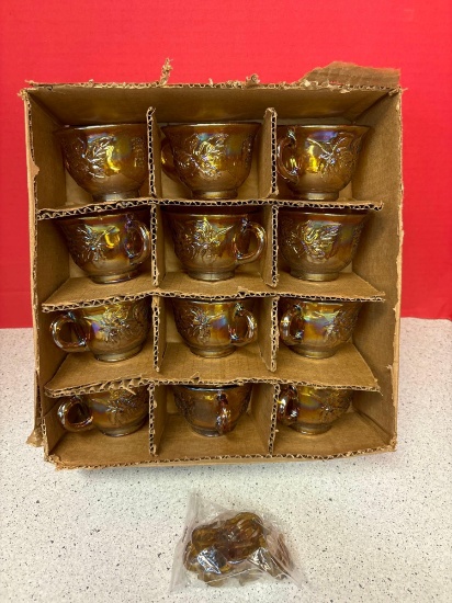 Carnival class iridescent gold punch bowl cups