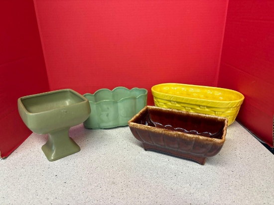 4 vintage vases see description
