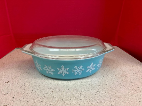 Pyrex turquoise snowflake casserole dish