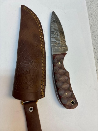 Handmade Damascus steel knife