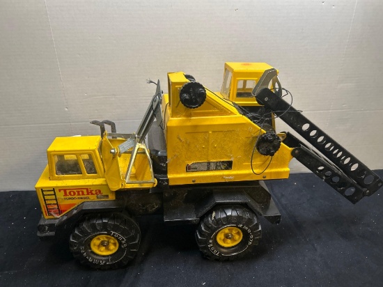 Tonka turbo diesel crane truck