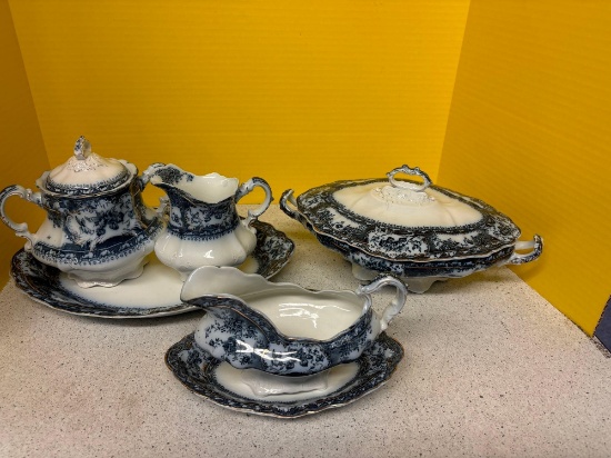 Wedgwood Phoebe flow blue dinnerware five serving pieces