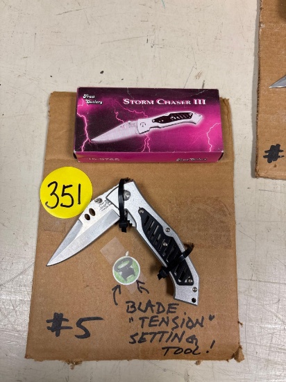 Storm chaser III Knife