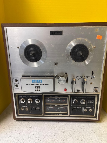 AKAI stereo surround 173OD-SS
