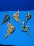 Ceramic art studio Harlequin Figurines
