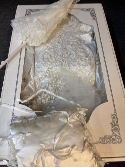 Preserved wedding dress parasol Ring pillow