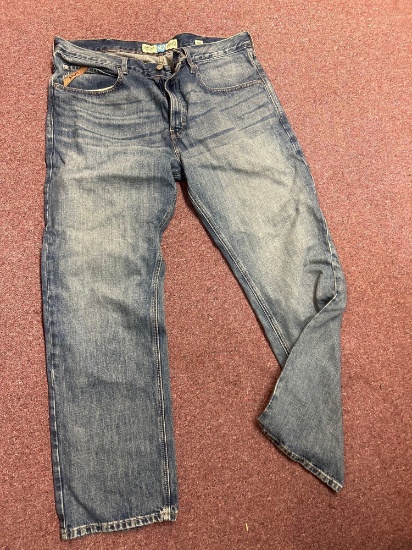 ARIAT Legacy M2 38/32 jeans