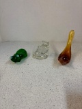 Glass cats and bird