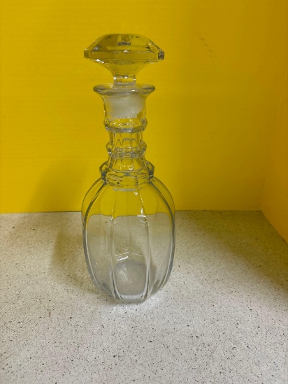 Crystal decanter