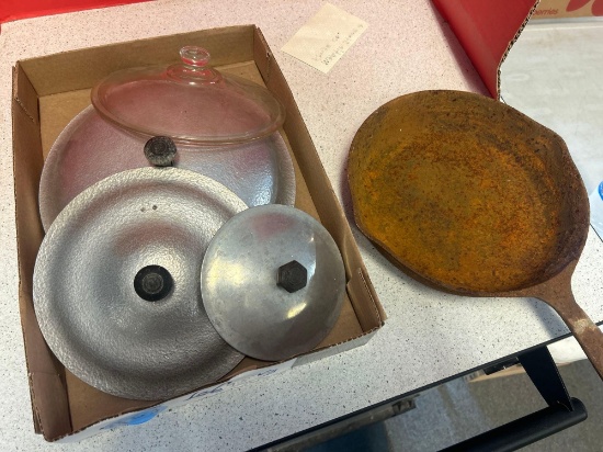 Martin stove and range company cast-iron pan aluminum ware