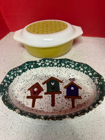 PYREX oval casserole and Gibson oval platter
