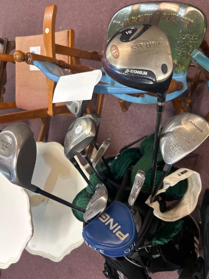 golf clubs in bag