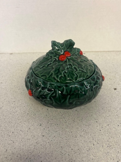 lefton Holly Berry covered bowl