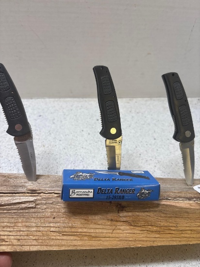 Delta Ranger three folding knives