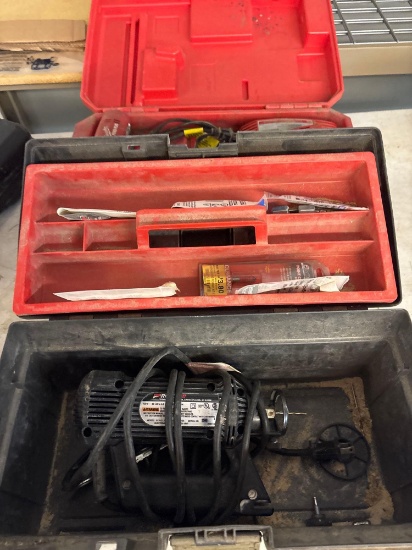 Milwaukee work light and And drill no battery