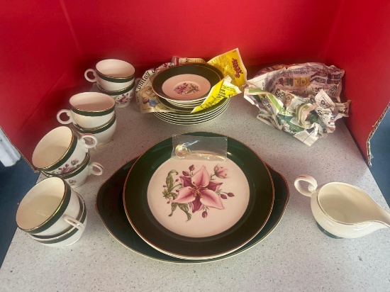 vintage Taylor smith Taylor dish set