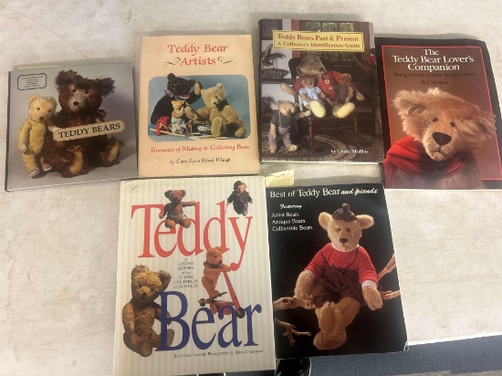 6 books on teddy bears