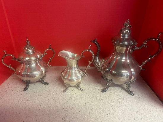 reed and Barton Winthrop, coffee pot, sugar and creamer, very fancy