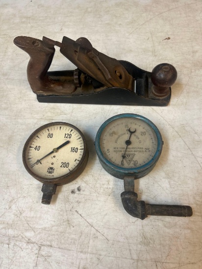 vintage gauges and planer
