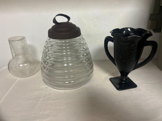 Glass beehive jar