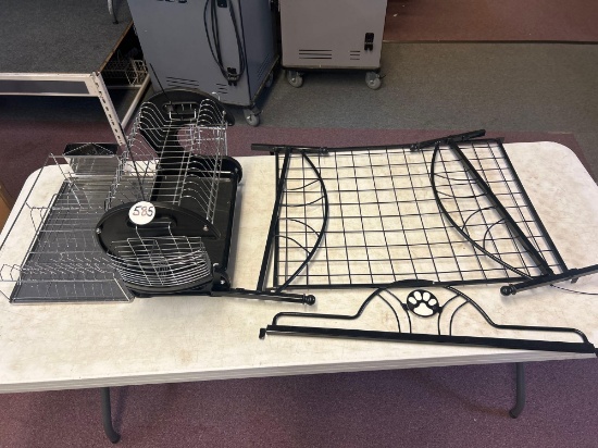 2 dish drainers and dog bed frame