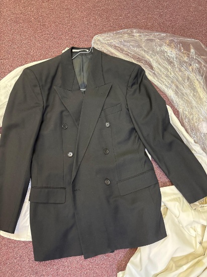 Hugo boss double breasted sportcoat size 40-42 approximate