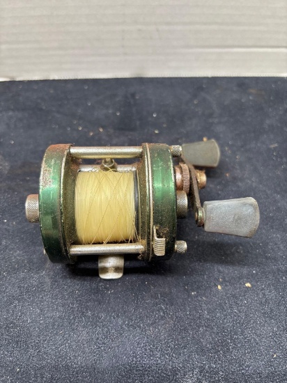 AMBASSADEUR fishing reel