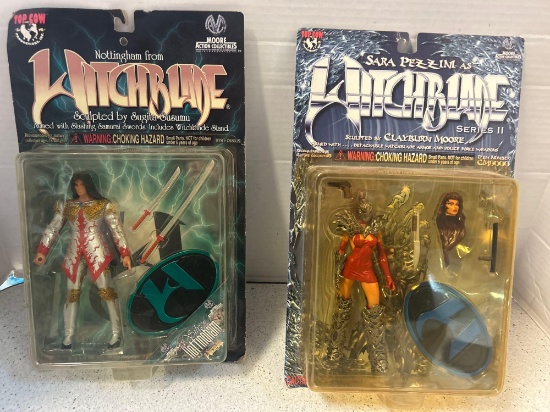 2 witchblade action figures new in box