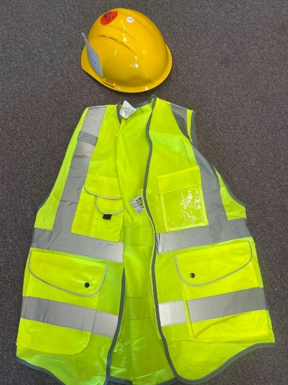 New reflecting high vis vest with helmet