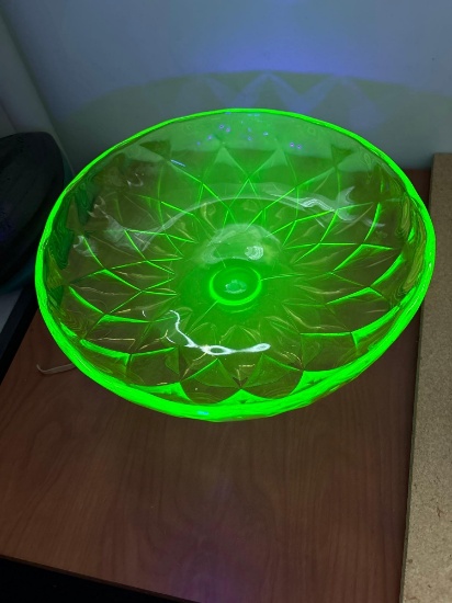 Uranium glass compote