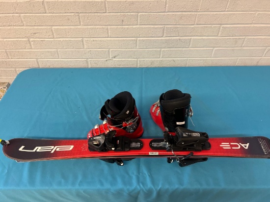 ELAN ace childrens skis 39 inches long, and Dalbello kids ski boots 205 249 mm