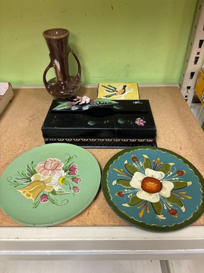 Vintage pottery, Metal tissue box, Wood plates
