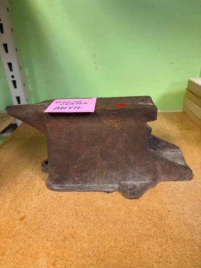 Hollow center anvil