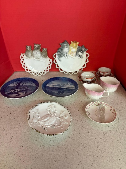WestMoreland milk glass owl and cat plates