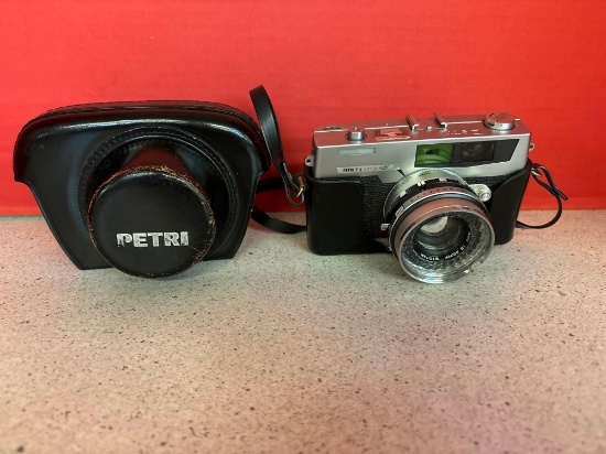 PETRI camera in case