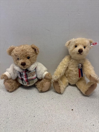 Pair of tagged STEIFF Bears