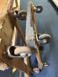 Floor dollies