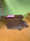 Hollow center anvil