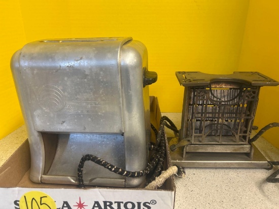 2 vintage toasters PENN air automatic pop down aircraft aluminum model 280 skeleton swing door