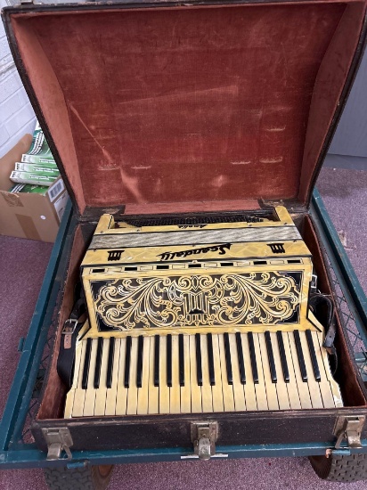SCANDALLI Amelia Italian accordion in case
