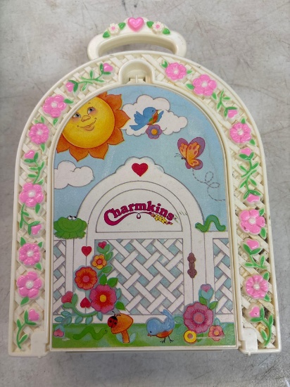 CHARMKINS carrying case
