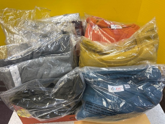 25 turtle sweaters, sweatshirts unopened L  XL