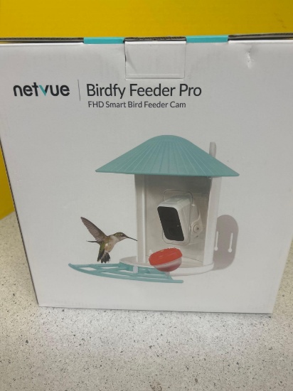 NTVEU Birdfy feeder pro in box
