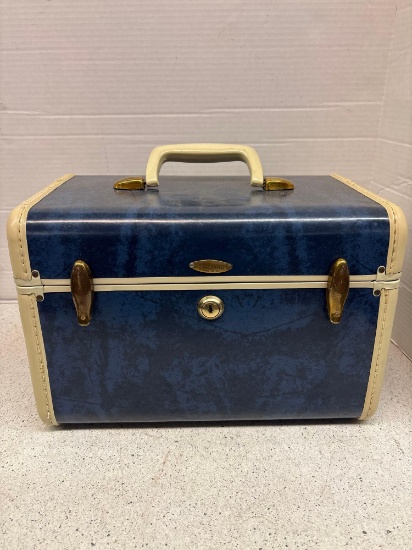 vintage Samsonite train case luggage