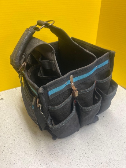 professional tool carrier