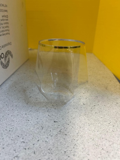 40 count 12 ounce disposable plastic cups
