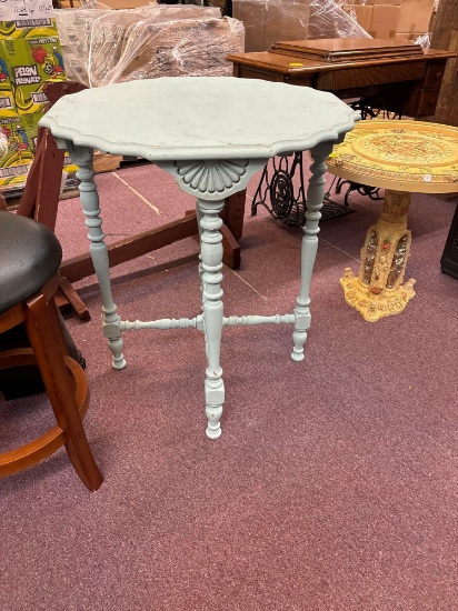 shabby chic antique table 26 inch diameter 30 inch
