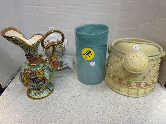 Glass vase, vintage quartz clock, BELGUIM vase etc