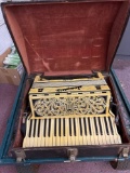 SCANDALLI Amelia Italian accordion in case